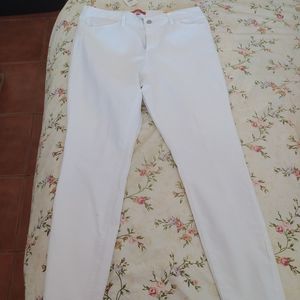 Spring Sale Wax Jeans  size 14 NWT white jeans